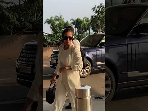 Malaika Arora Papped At Mumbai Airport!