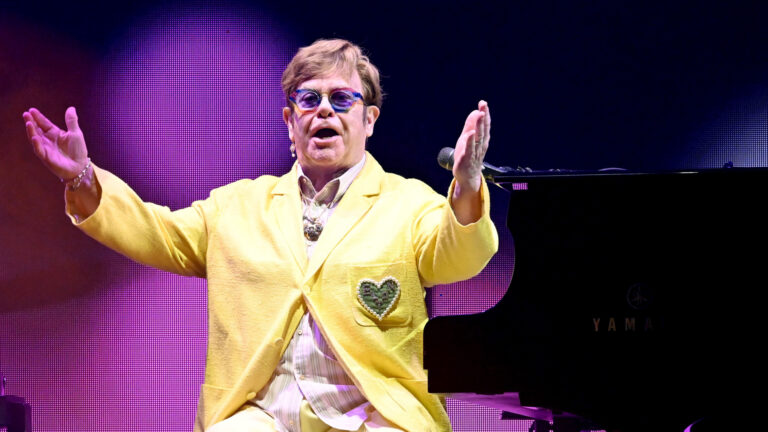 Elton John: Legal marijuana one of the 'greatest mistakes of all time'