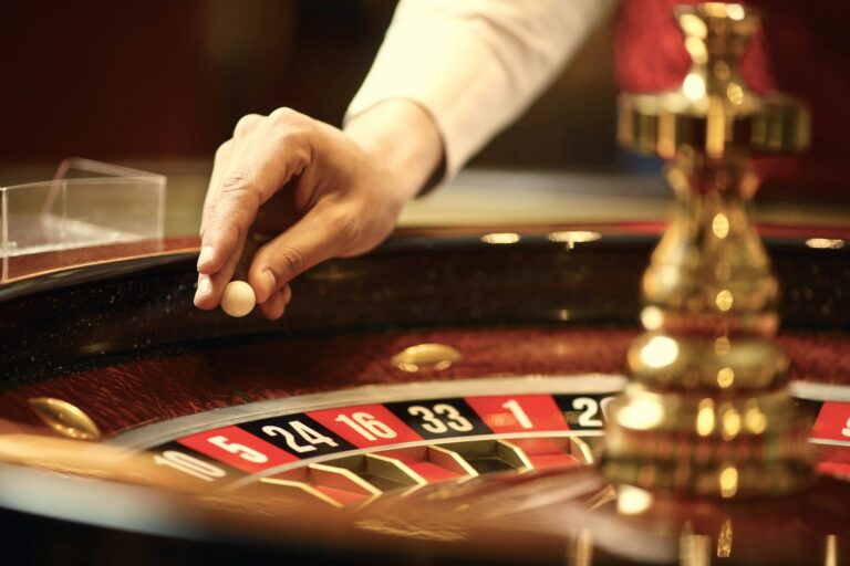 The ‘hot hand’ and the gambler’s fallacy: why our brains struggle to believe in randomness