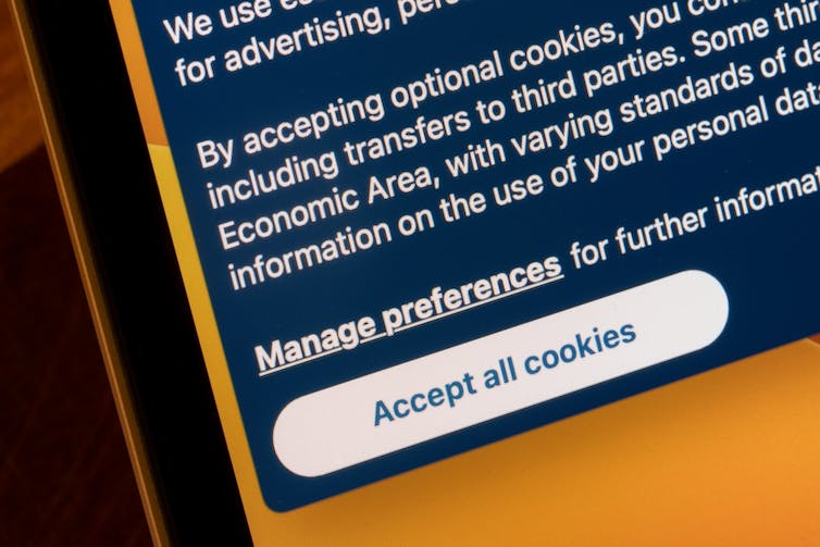 Screenshot of a website with a button labelled'Accept all cookies'.