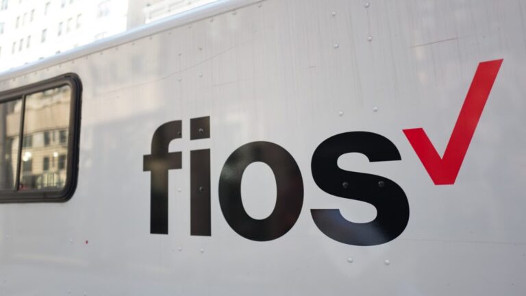 Verizon to offer $20 broadband in California to obtain merger approval