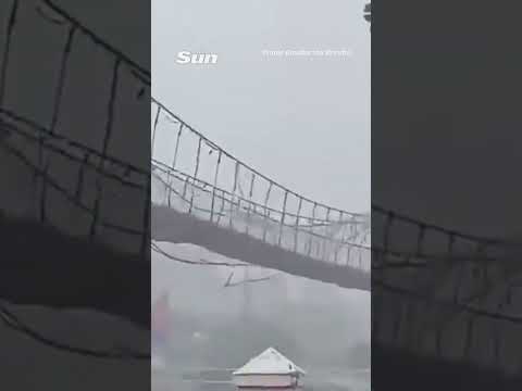 Moment Super Typhoon Fung-wong violently rattles suspension bridge in Philippines