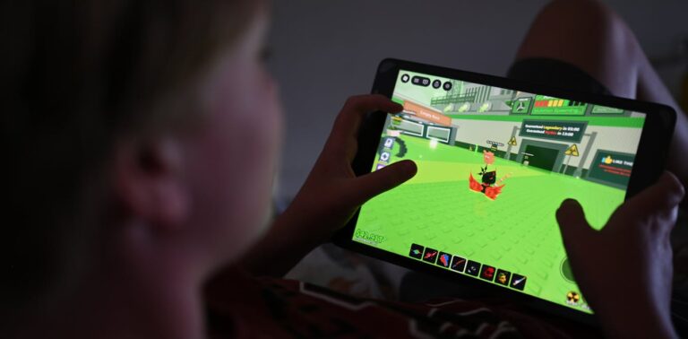 Roblox set to start checking people’s ages. But it will need to do more to keep kids safe