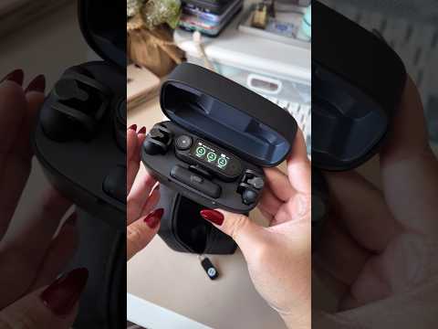 Unboxing Hollyland’s $279 Lark Max 2 Wireless Mic Ultimate Combo