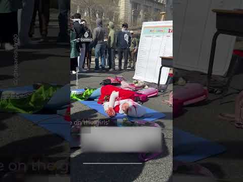 Activists rally outside White House against war with Iran