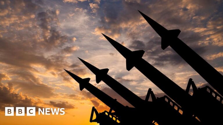 AI firm Anthropic seeks weapons expert to stop users from'misuse'