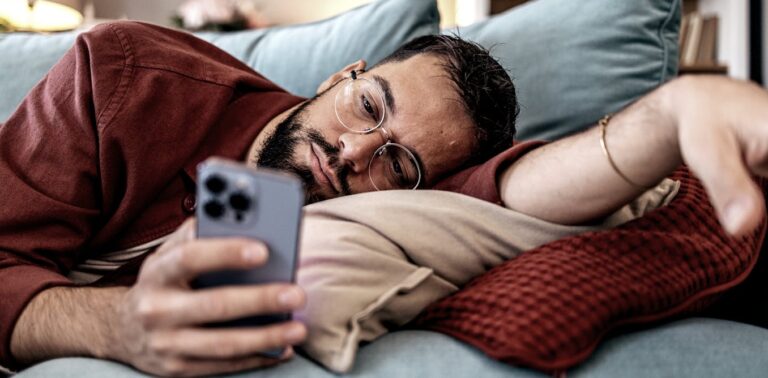 Can’t stop endlessly scrolling? Tips to help you take back control