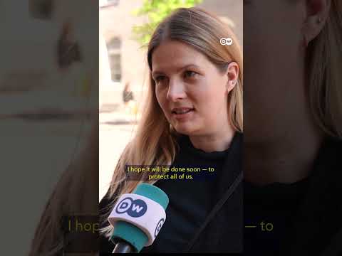 Did Latvia's government collapse over stray Ukrainian drones? | DW News
