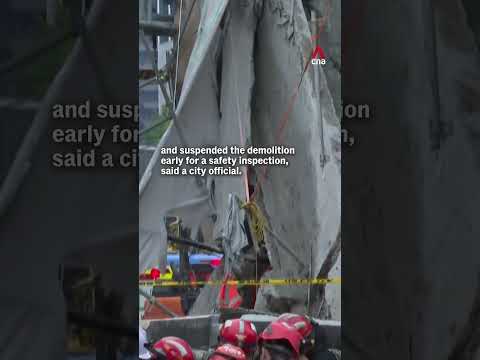 Overpass collapses in Seoul, leaving 3 dead and 3 injured