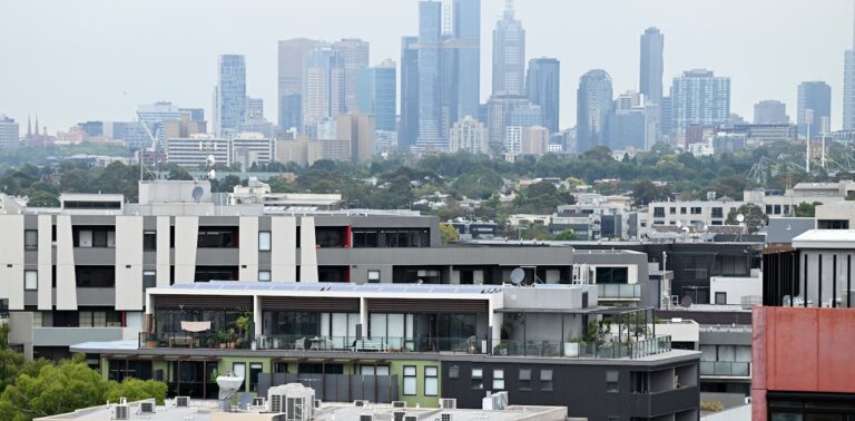 Politics with Michelle Grattan: Alan Kohler says Labor’s tax changes probably won’t lower house prices