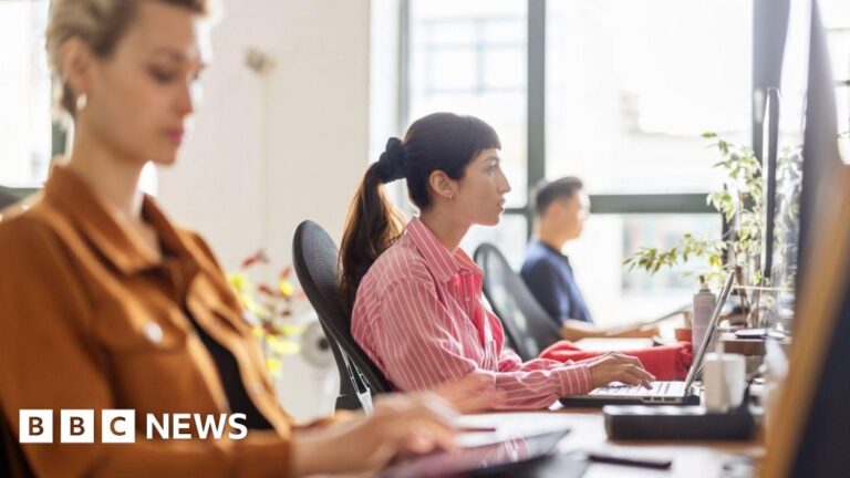 Meta workers can opt out of being tracked at work - but only for half an hour at a time