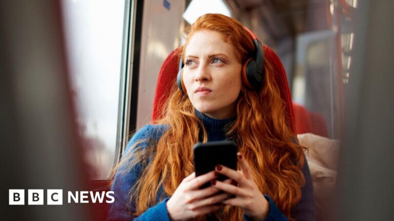 Phone signal on trains not good enough most of the time, research says