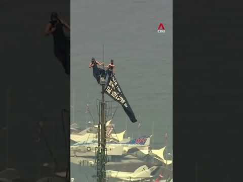 2 people arrested after hanging banner about'power of love' on Empire State Building