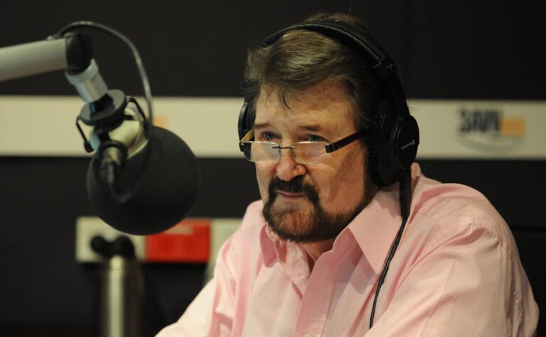 Derryn Hinch was a bombastic journalist fuelled by imperfect principles and righteous outrage