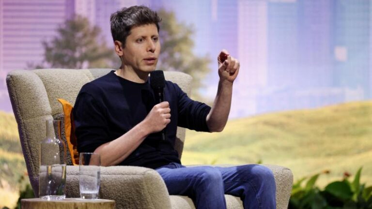 OpenAI boss says world'right to be afraid' but'should trust' AI firms