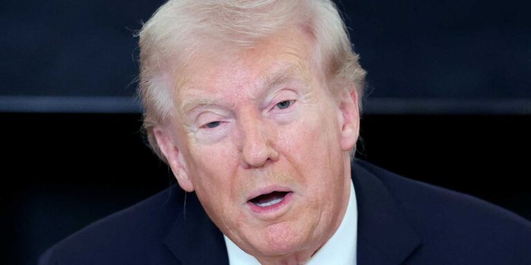 Robert Reich frets'illiterate' Trump now'losing it' as economy implodes