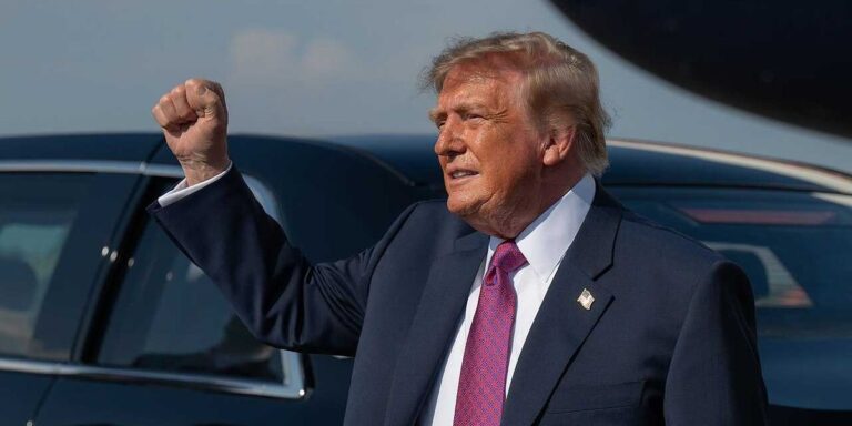 Acosta warns America has entered'Earth Three' over Trump mental fitness