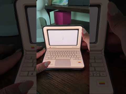 This Tiny Computers App Turns Your iPhone Duo Into a Nostalgic Mini Computer