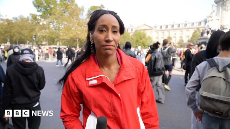 Watch:'Mood has really shifted' as Paris protesters clash with police
